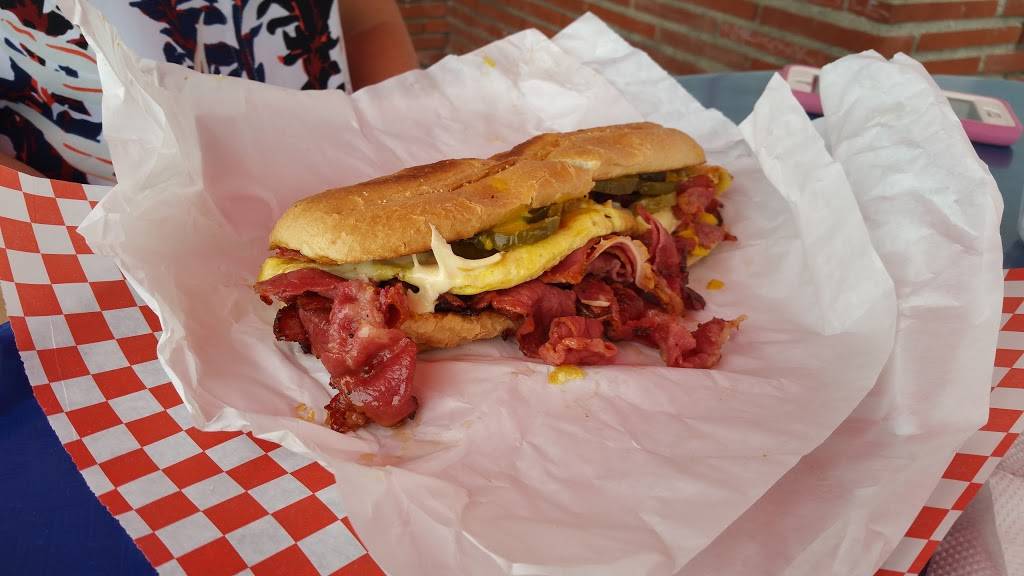 Husky Boy Burgers | restaurant | 802 N Pacific Coast Hwy, Laguna Beach, CA 92651, USA | 9494979605 OR +1 949-497-9605