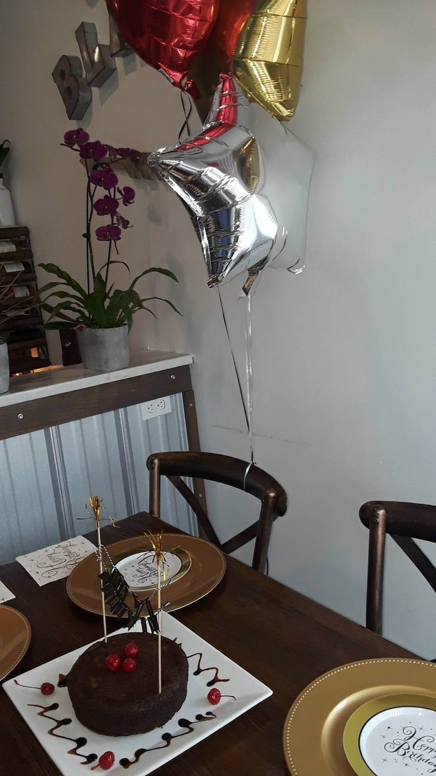 Casa Blanca | restaurant | 34 1/2 Canal St, Nashua, NH 03064, USA | 6035951670 OR +1 603-595-1670