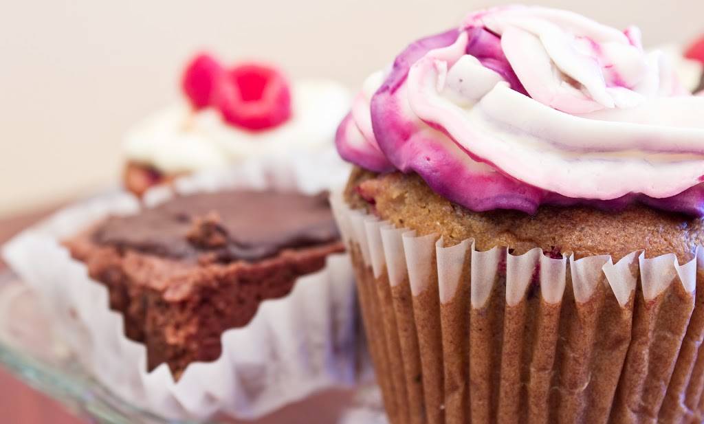 Chef Brookes Natural Cafe | bakery | 1850 Boy Scout Dr #A106, Fort Myers, FL 33907, USA | 2393322433 OR +1 239-332-2433