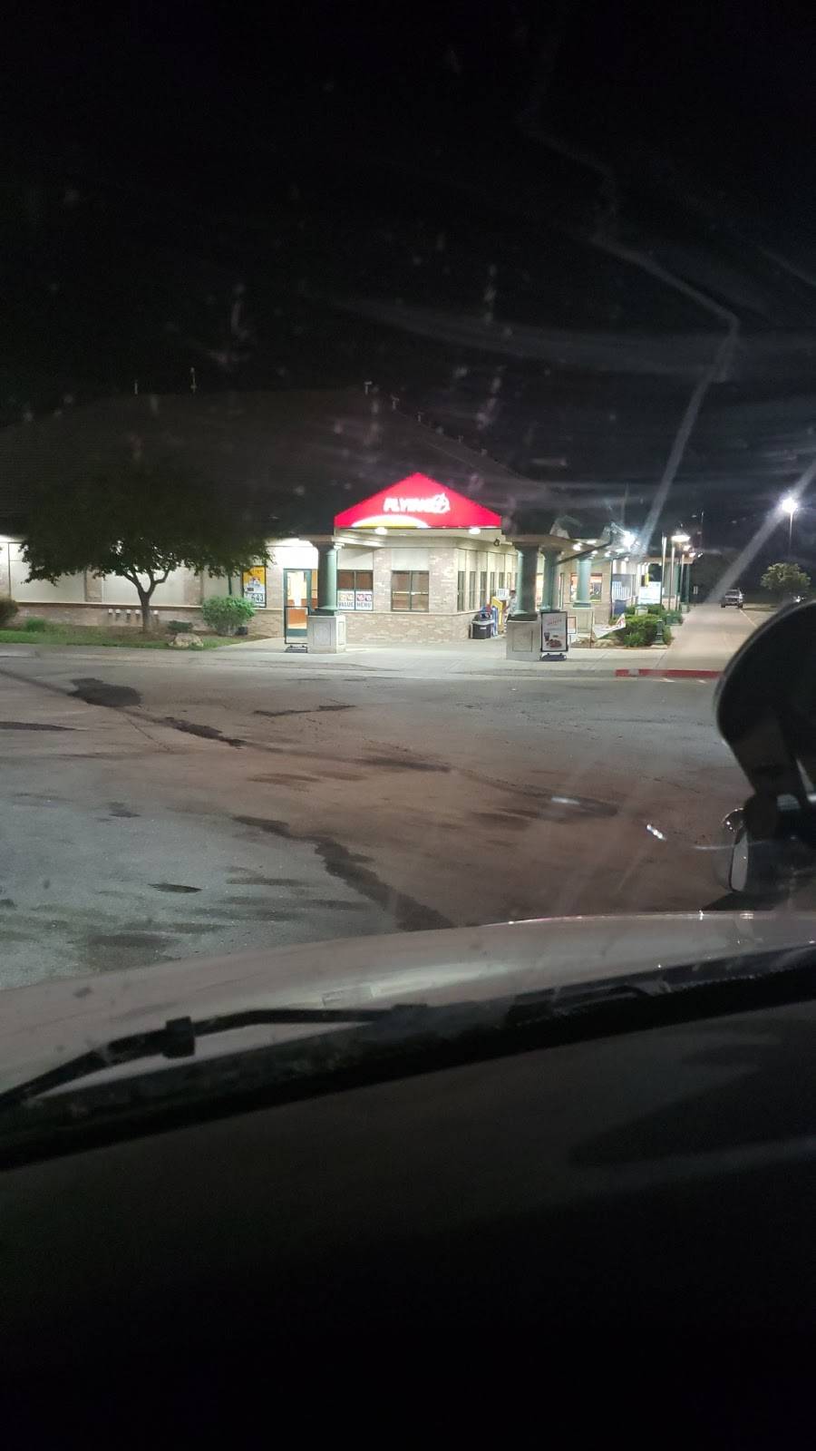 Flying J Travel Center | restaurant | 343 Civic Rd, Lasalle, IL 61301, USA | 8152200611 OR +1 815-220-0611