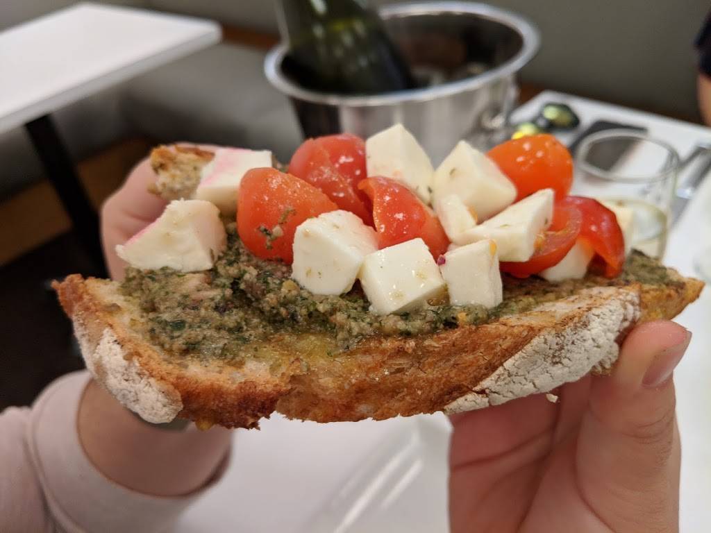 MFA Cafe | cafe | 5601 Main St, Houston, TX 77005, USA | 7135214469 OR +1 713-521-4469