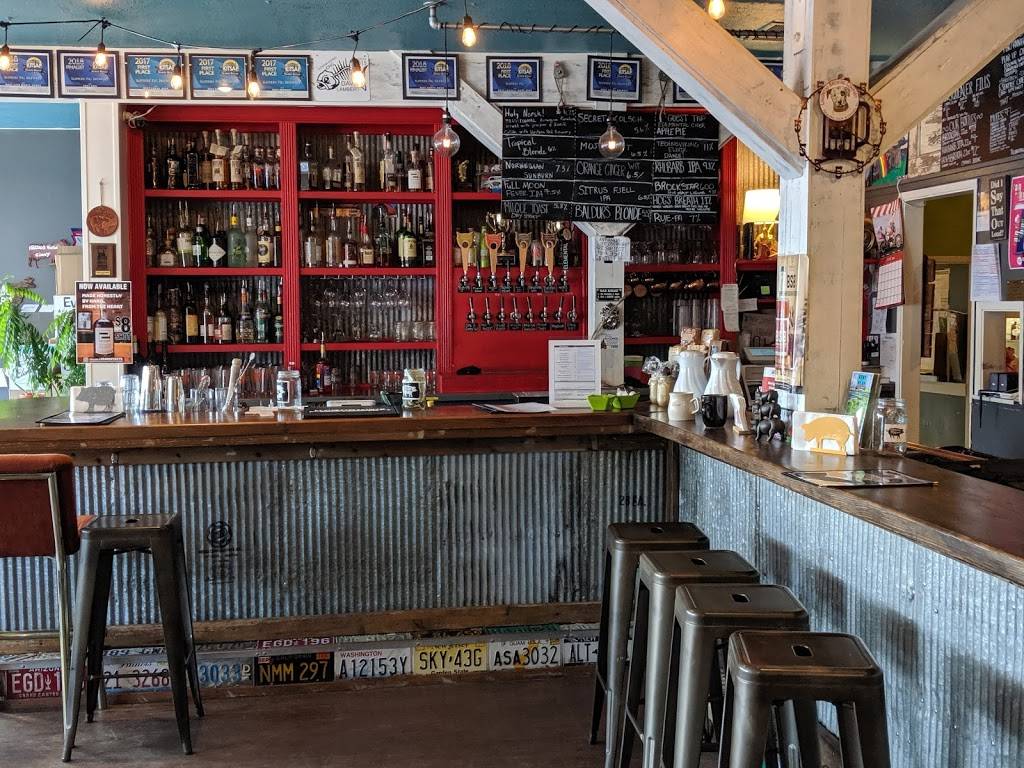 Slippery Pig Brewery | restaurant | 18801 Front St NE, Poulsbo, WA 98370, USA | 3603941686 OR +1 360-394-1686