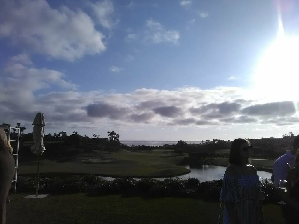 Club 19 Restaurant | restaurant | 1 Monarch Beach Resort N, Dana Point, CA 92629, USA | 9492343200 OR +1 949-234-3200