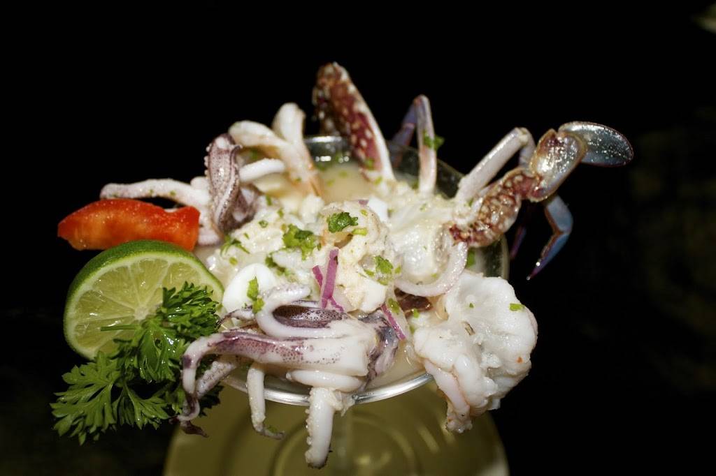 Cevicheria El Rey | restaurant | 85-16 Roosevelt Ave, Jackson Heights, NY 11372, USA | 3478379180 OR +1 347-837-9180