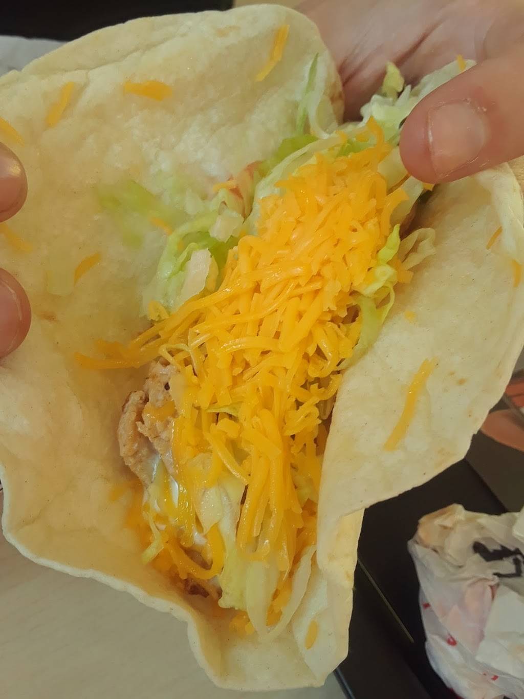 Del Taco | restaurant | 2933 N Chester Ave, Bakersfield, CA 93308, USA | 6612188135 OR +1 661-218-8135