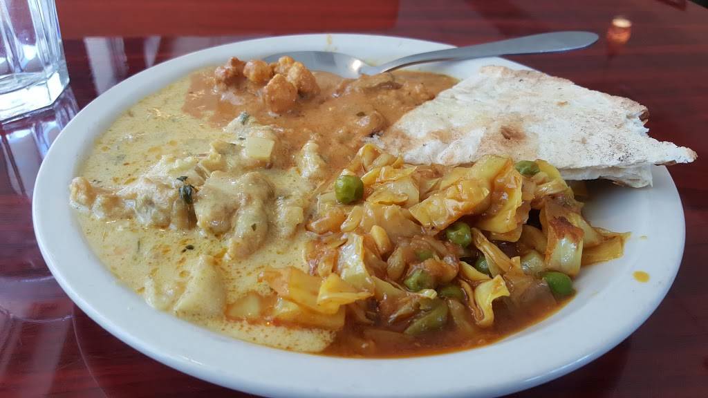 Reemas Indian Cuisine | restaurant | 607 S Illinois Ave, Carbondale, IL 62901, USA | 6184576666 OR +1 618-457-6666