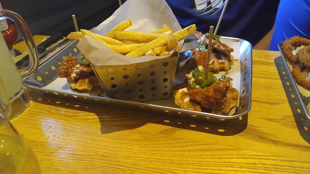 Chilis Grill & Bar | meal takeaway | 3142 Daniels Rd, Winter Garden, FL 34787, USA | 4078770796 OR +1 407-877-0796