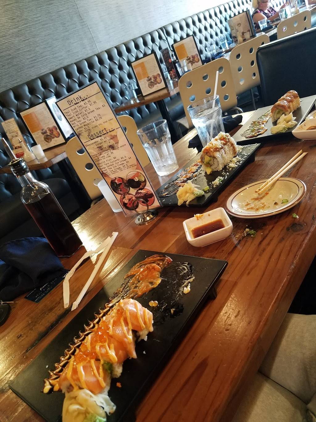 Hands On Modern Thai & Sushi Bar | restaurant | 7117 W Addison St, Chicago, IL 60634, USA | 7737771000 OR +1 773-777-1000