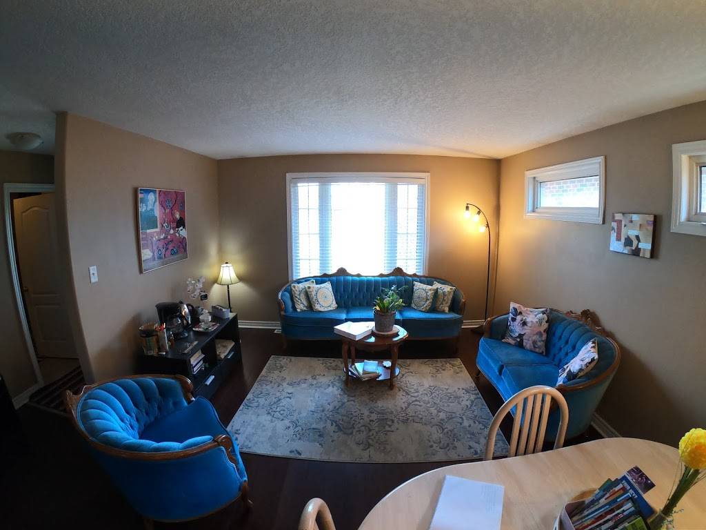 Eat by Roxie | restaurant | 369 Georgian Dr, Barrie, ON L4M 7A2, Canada | 4377793713 OR +1 437-779-3713