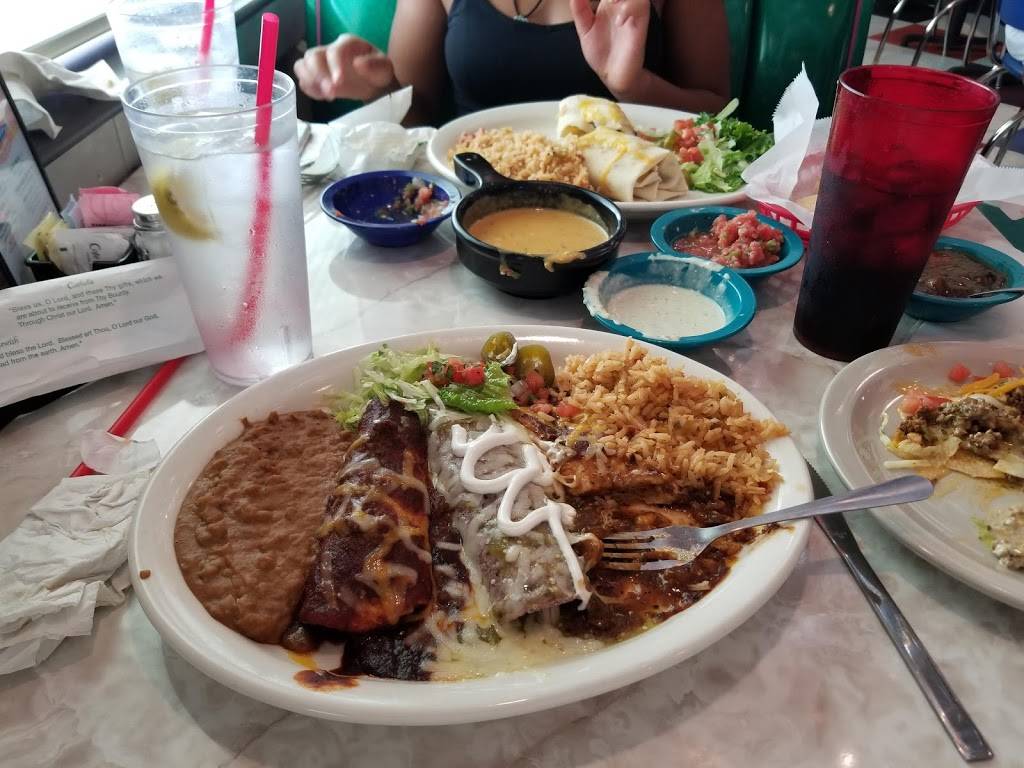 Chuys | restaurant | 10325 N Michigan Rd, Carmel, IN 46032, USA | 4633338338 OR +1 463-333-8338