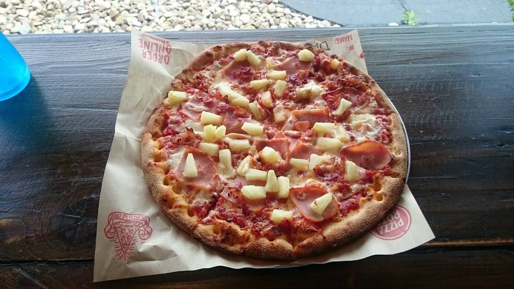 Pizza Roto | restaurant | 560 River St, Madison, OH 44057, USA | 4409834639 OR +1 440-983-4639