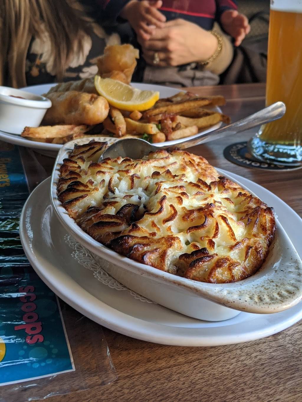 Lochlands | restaurant | 8518 Plano Rd, Dallas, TX 75238, USA | 4696770174 OR +1 469-677-0174