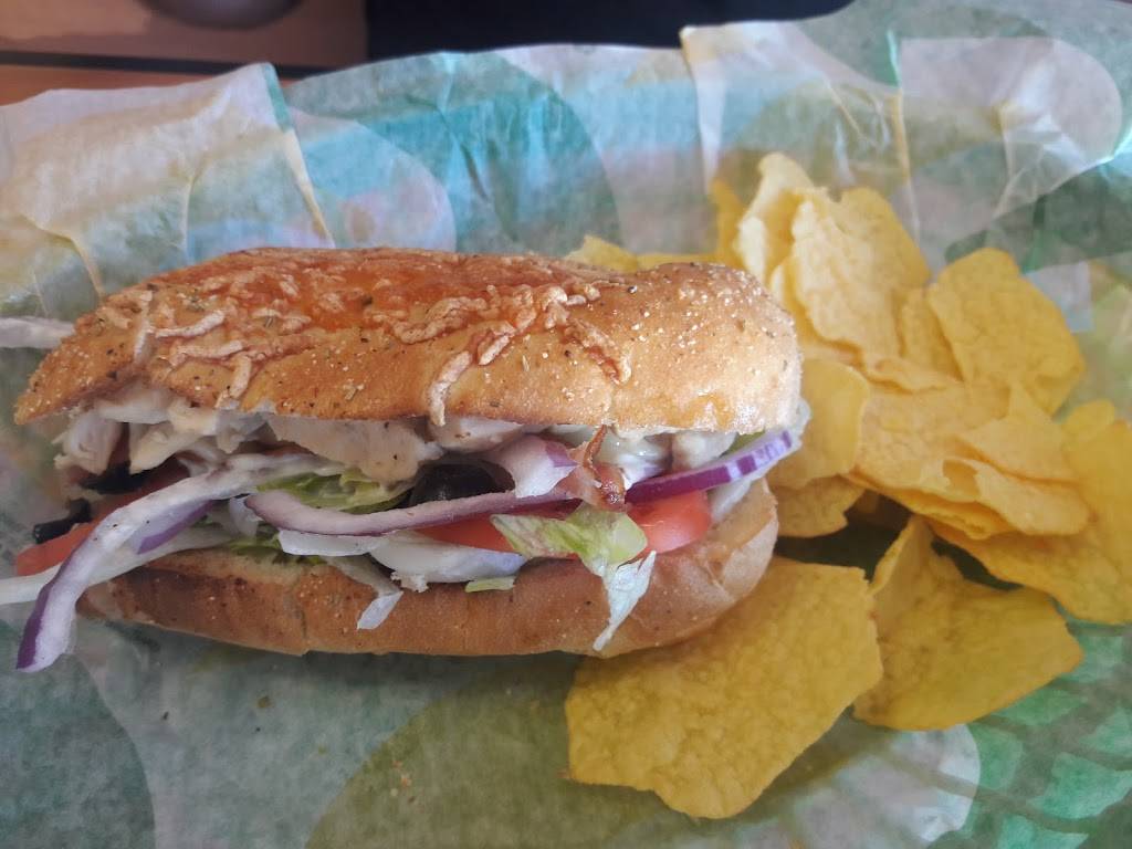 Subway | meal takeaway | 4801 Montaño Rd NW Suite B-4, Albuquerque, NM 87120, USA | 5057921105 OR +1 505-792-1105