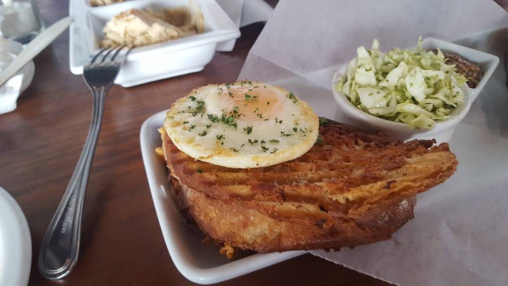 Pour Haus Wine Bar | restaurant | 1820 Industrial St, Los Angeles, CA 90021, USA | 2133270304 OR +1 213-327-0304