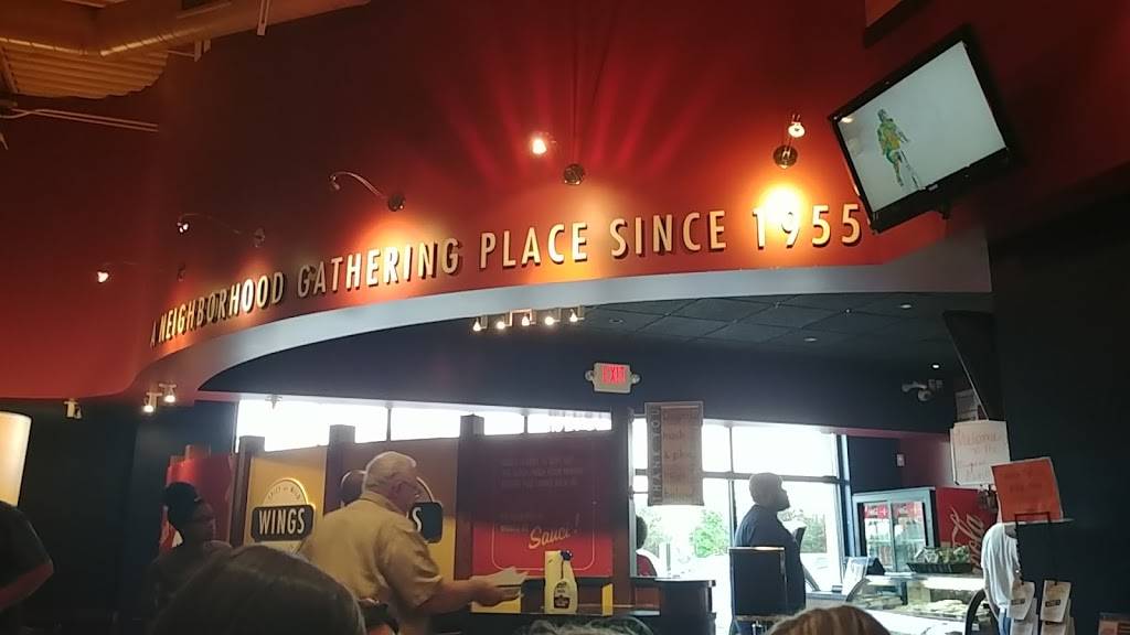 Ginos Pizza-Spaghetti The Original | restaurant | 449 W Dussel Dr, Maumee, OH 43537, USA | 4198974466 OR +1 419-897-4466