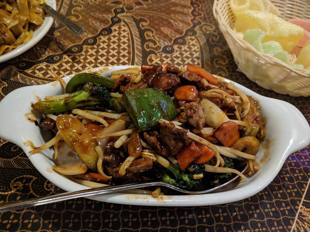 Chahaya Malaysia | restaurant | 1690 Montreal Rd, Gloucester, ON K1J 6N5, Canada | 6137420242 OR +1 613-742-0242