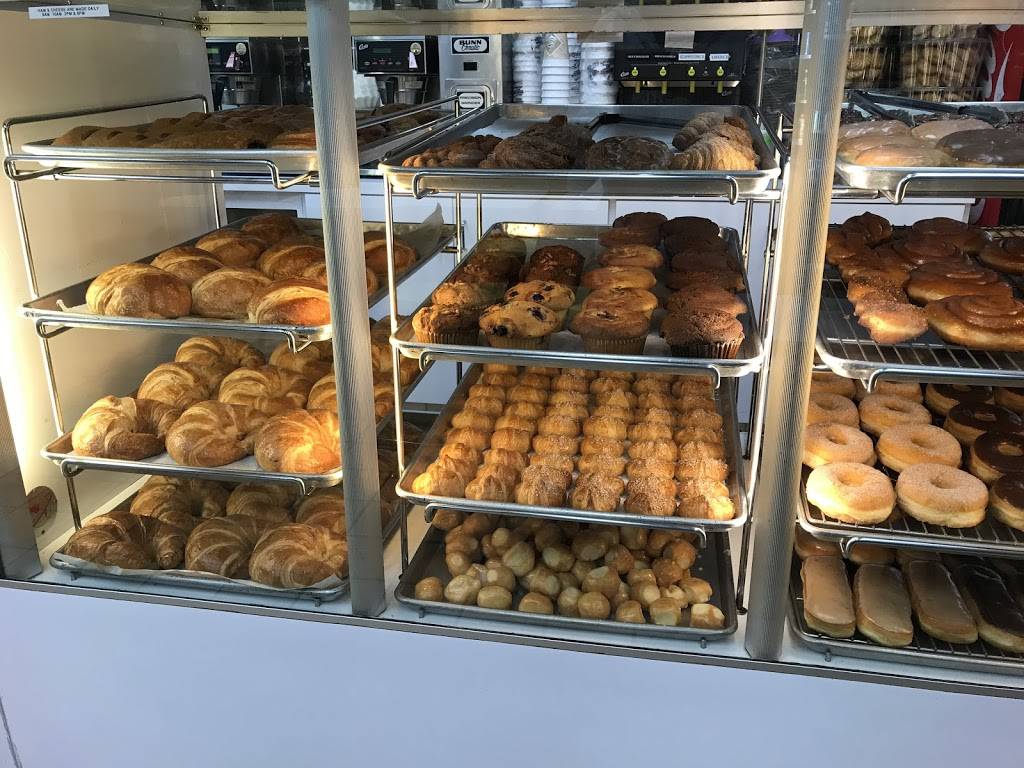 King donuts | cafe | 4417 Eagle Rock Blvd, Los Angeles, CA 90041, USA | 3232540644 OR +1 323-254-0644