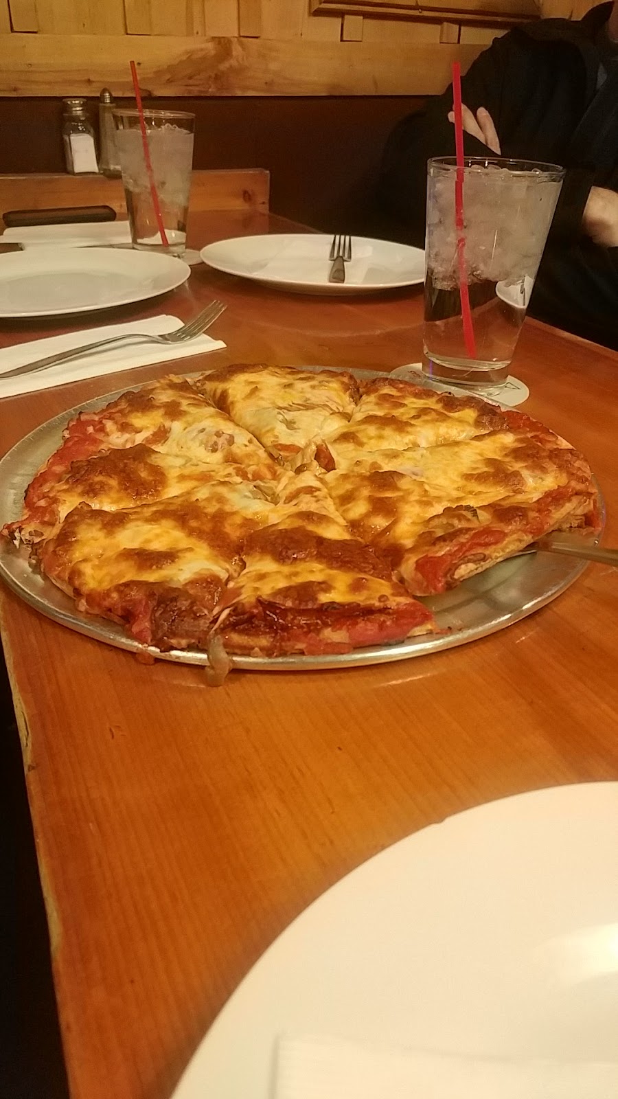 UP Chucks Bar & Grill | restaurant | 4749 M-28, Kenton, MI 49967, USA | 9068523245 OR +1 906-852-3245