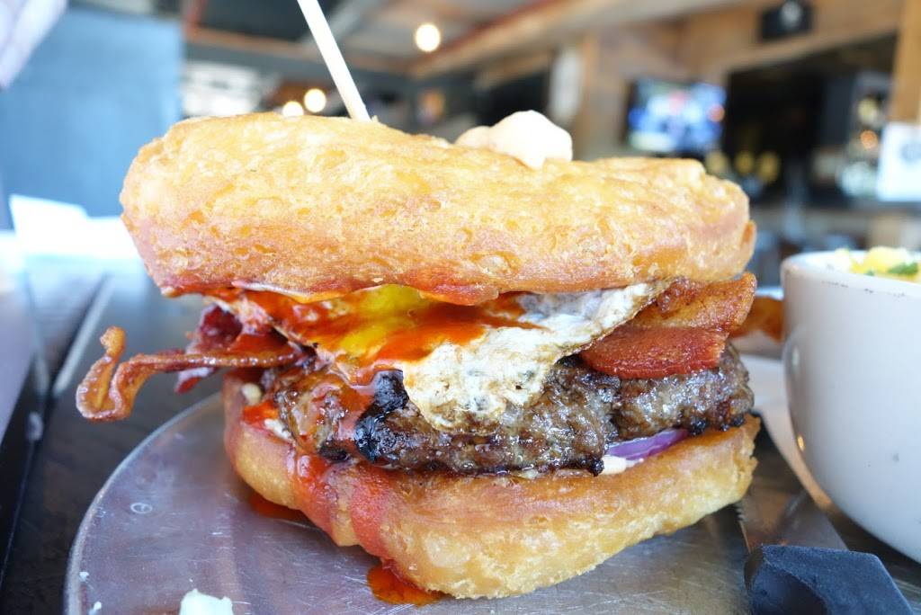 Gourdoughs Public House | restaurant | 2700 S Lamar Blvd, Austin, TX 78704, USA | 5129129070 OR +1 512-912-9070