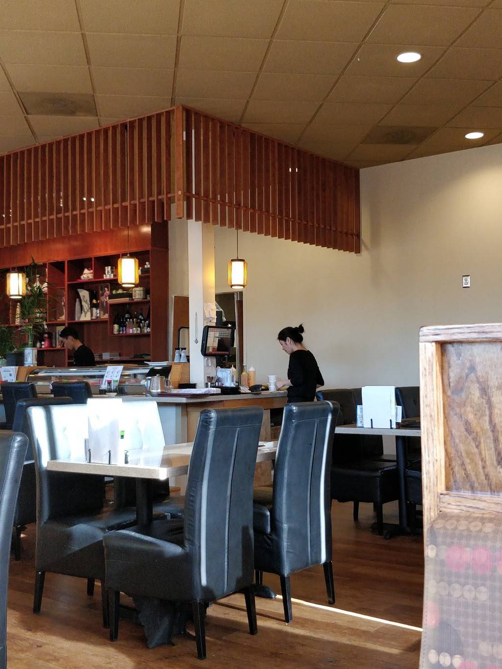 Momiji Japanese Restaurant | restaurant | 3411 Commercial St SE, Salem, OR 97302, USA | 5037630325 OR +1 503-763-0325