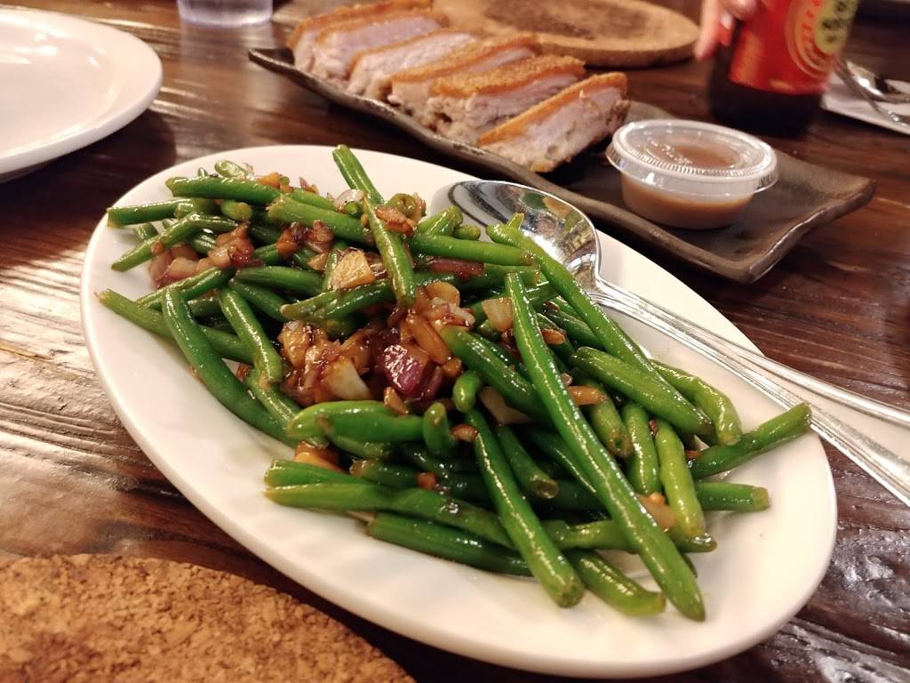 Mama Fina’s NYC House of Filipino Sisig | restaurant | 167 Avenue A, New York, NY 10009, USA | 9172620893 OR +1 917-262-0893