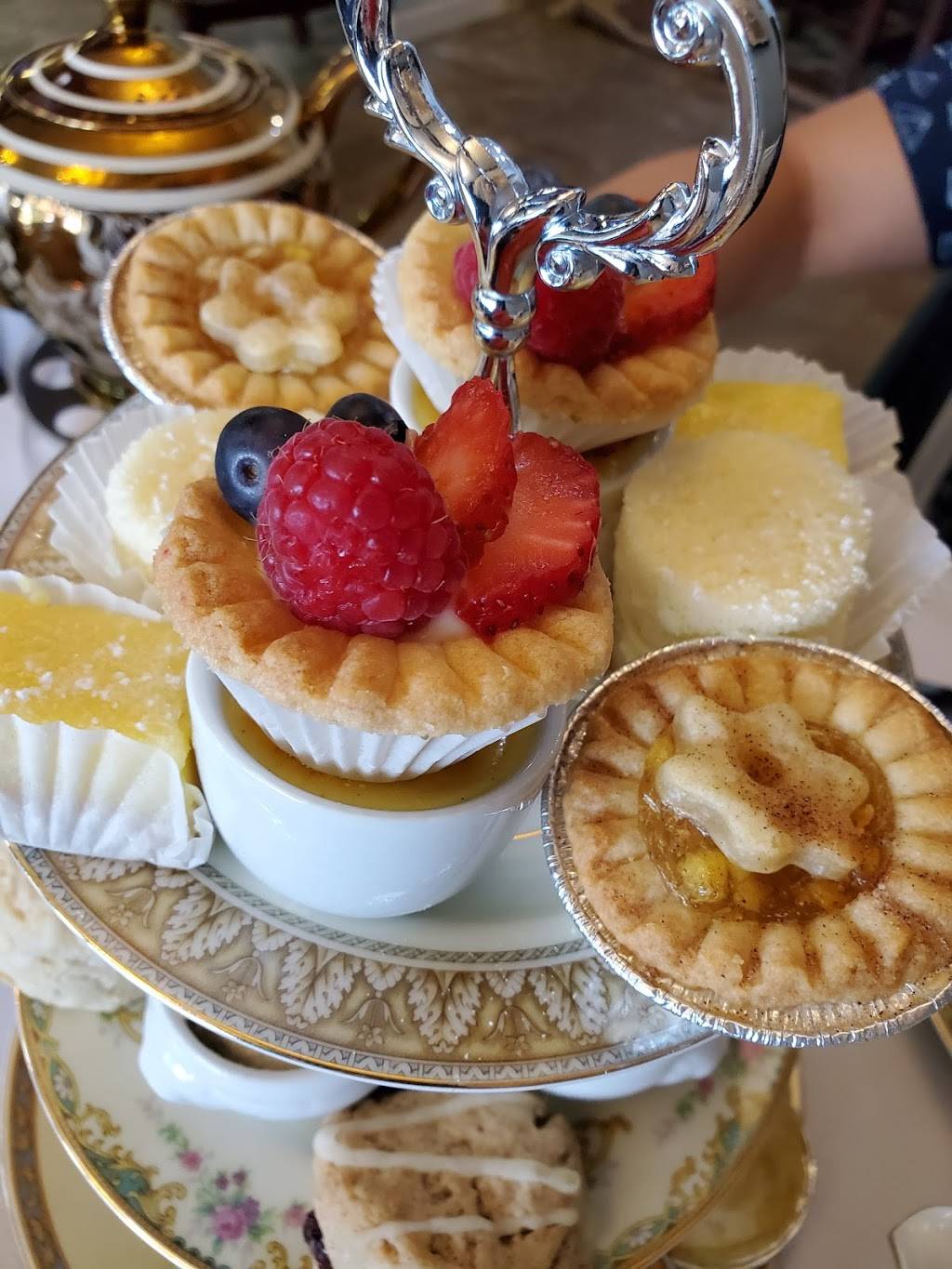 ClockWork Rose Tea Emporium | cafe | 12412 SW Broadway St, Beaverton, OR 97005, USA | 5037395120 OR +1 503-739-5120