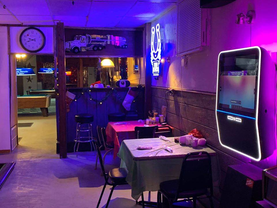 Lorens Old Corral | restaurant | 108 S Bill St, Francesville, IN 47946, USA | 2195672222 OR +1 219-567-2222