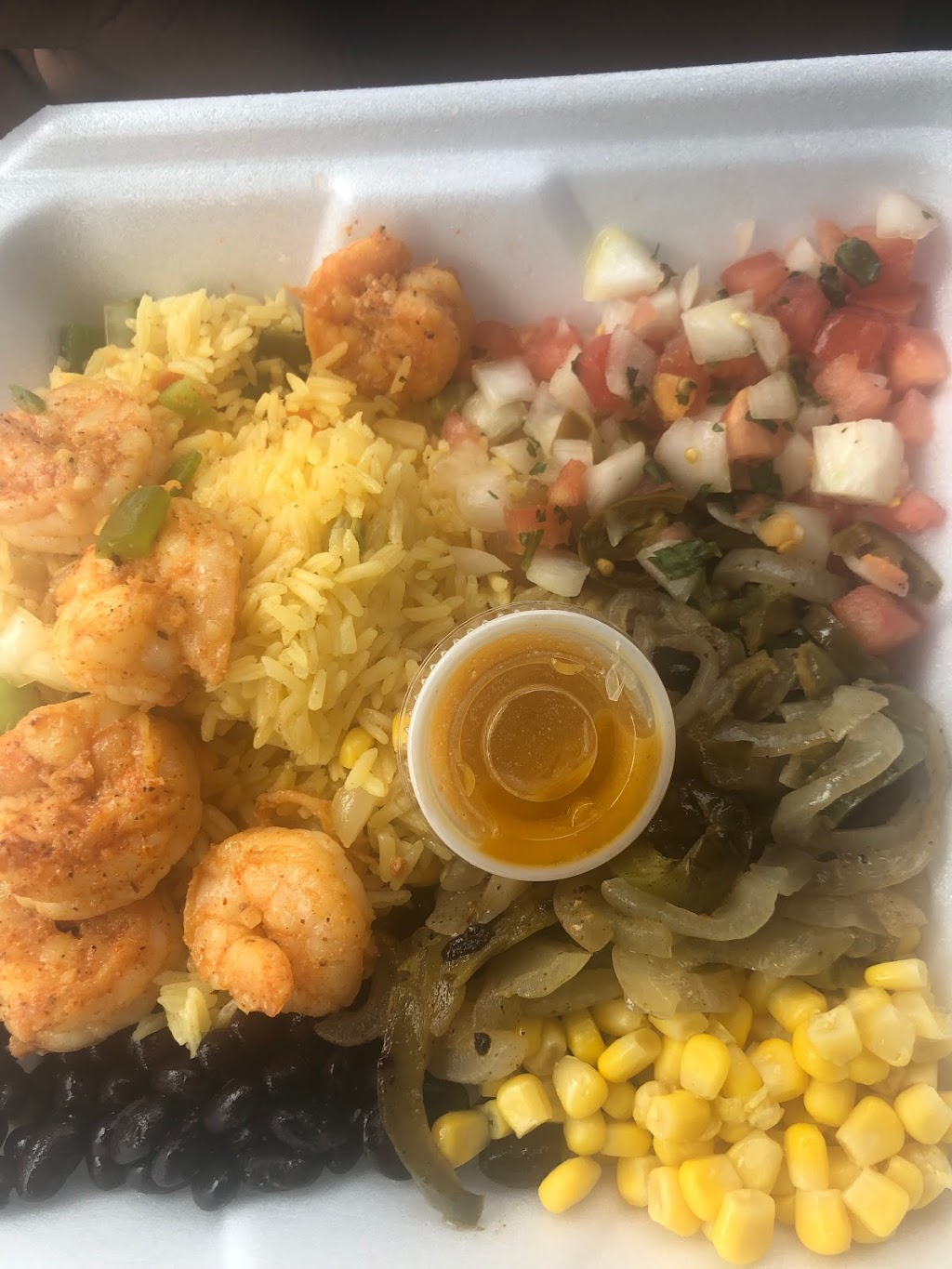 Simons Caribbean Cafe | restaurant | 425 North Dr, Melbourne, FL 32934, USA | 3213458328 OR +1 321-345-8328