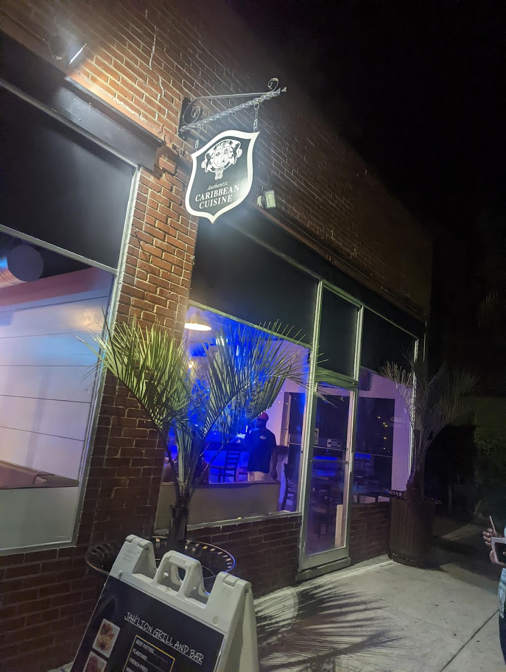 JAHLION GRILL AND BAR | restaurant | 906 Port Republic St, Beaufort, SC 29902, USA | 8433799976 OR +1 843-379-9976