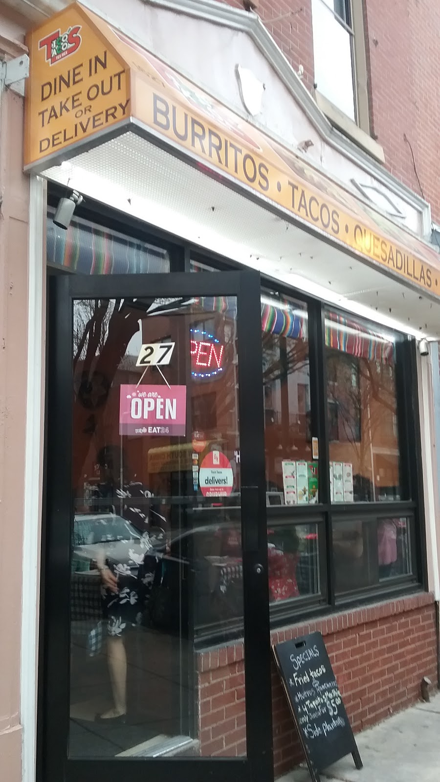 Ticos Tacos Tex Mex | restaurant | 1627 South St, Philadelphia, PA 19146, USA | 2155462122 OR +1 215-546-2122