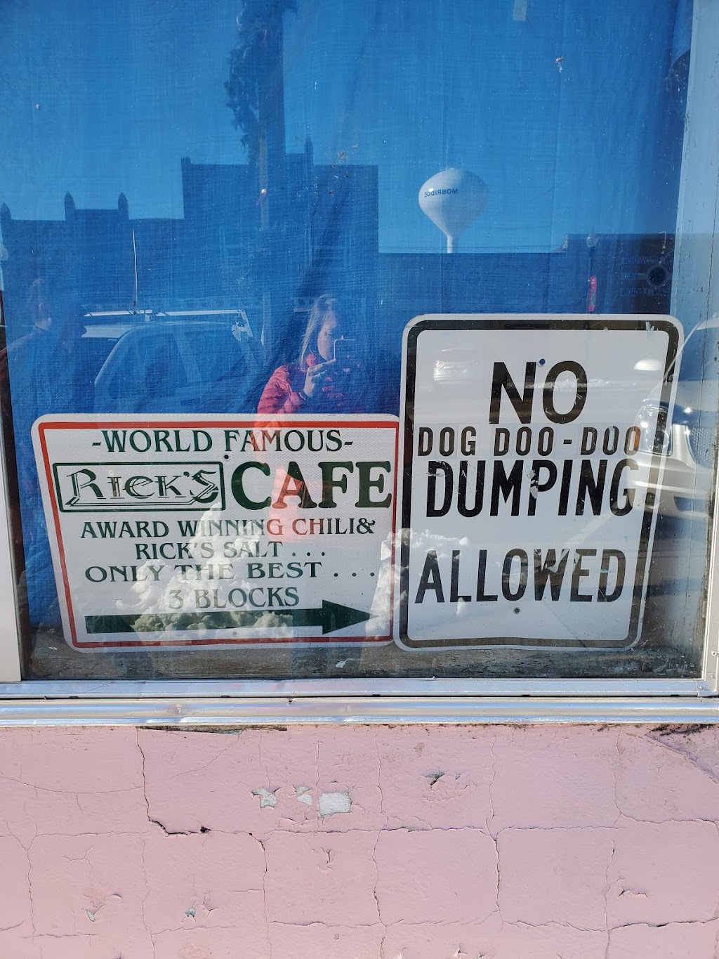 Ricks Cafe | restaurant | 117 Main St, Mobridge, SD 57601, USA | 6058455300 OR +1 605-845-5300