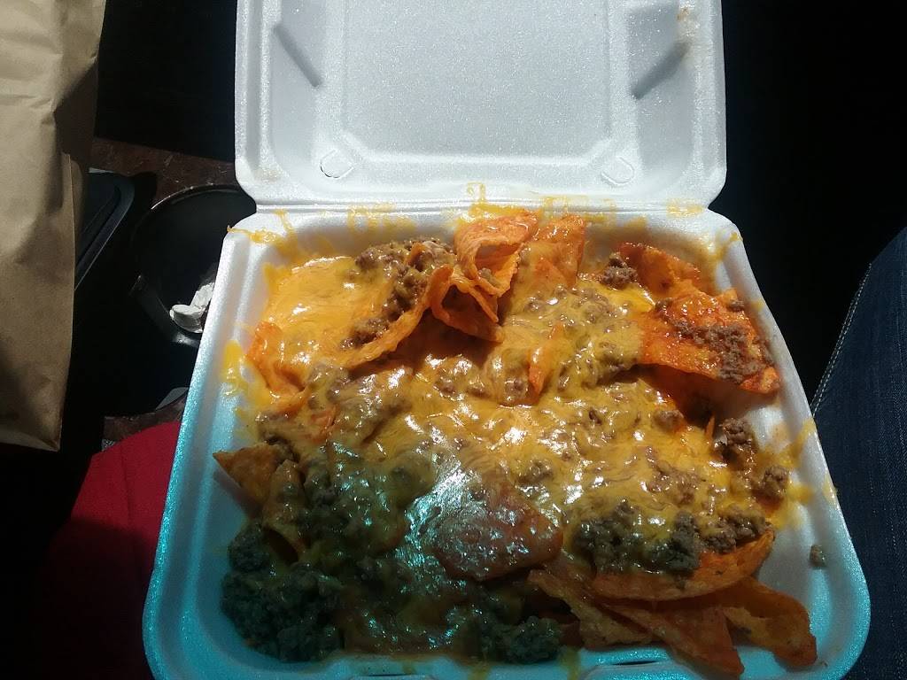 Navarros Mexican Take Out | meal takeaway | 2537 8th St, Muskegon, MI 49444, USA | 2317376225 OR +1 231-737-6225