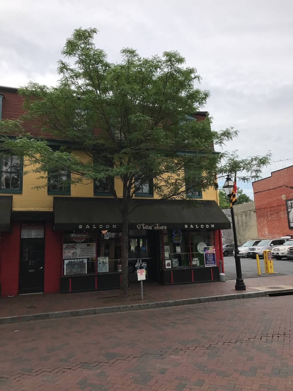 Stan and Joes | night club | 37 West St, Annapolis, MD 21401, USA | 4102631993 OR +1 410-263-1993