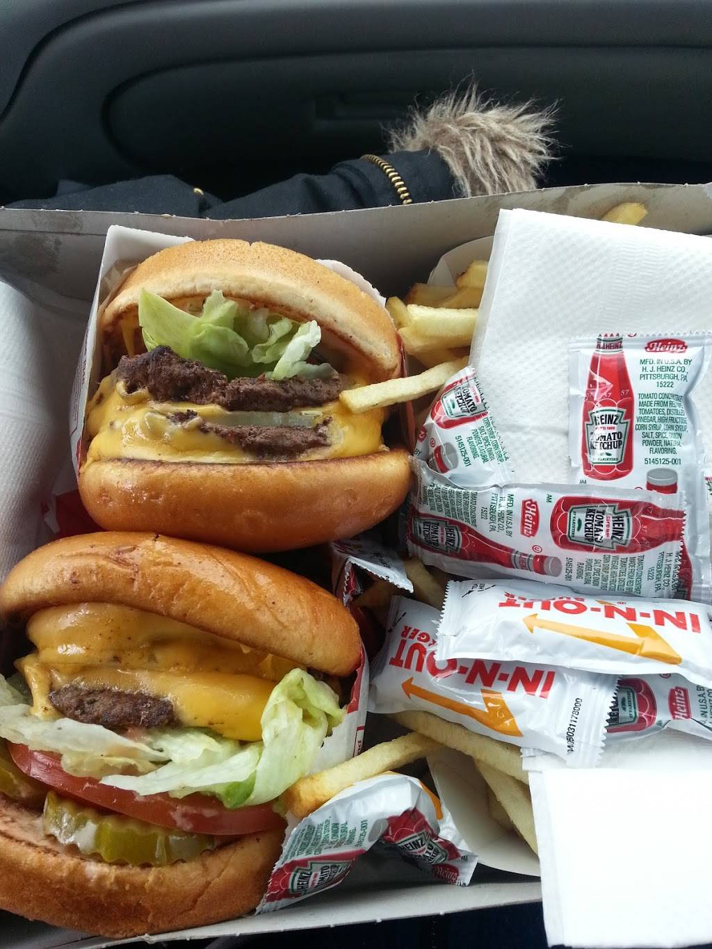 In-N-Out Burger | restaurant | 957 Topsy Ln, Carson City, NV 89705, USA | 8007861000 OR +1 800-786-1000