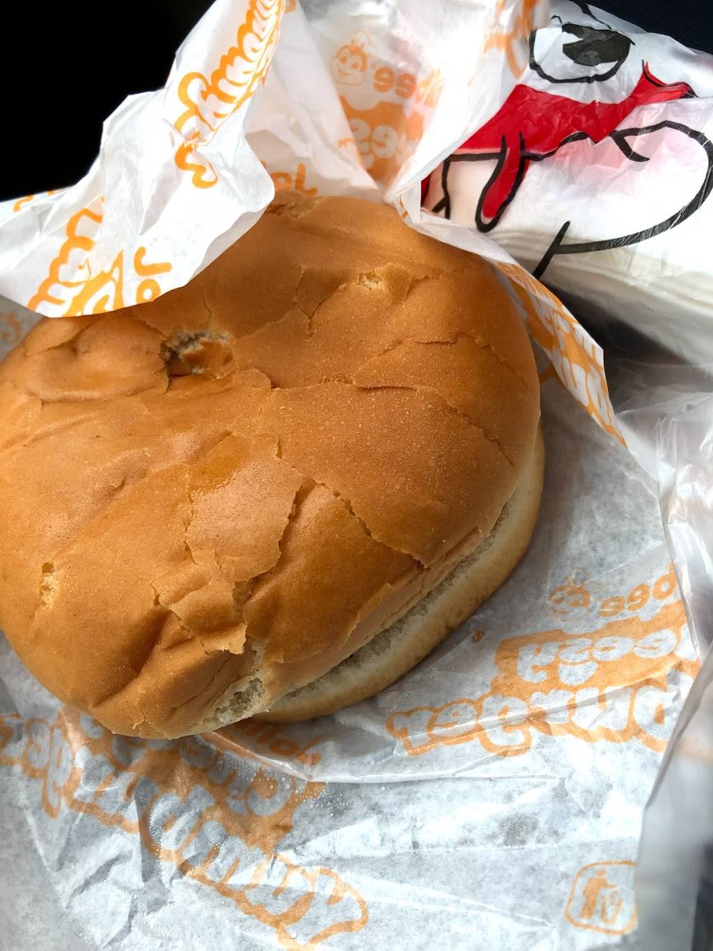 Jollibee | restaurant | 2030 Diamond Blvd #45, Concord, CA 94520, USA | 9256098476 OR +1 925-609-8476