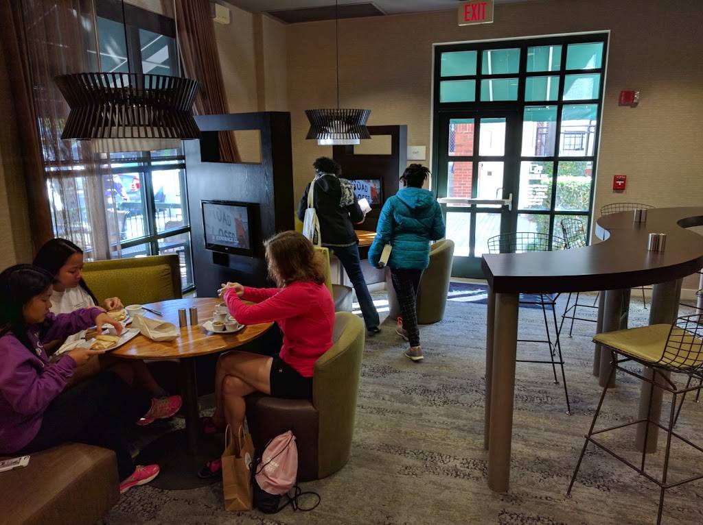 The Bistro – Eat. Drink. Connect.® | restaurant | 200 Chestnut St, Chattanooga, TN 37402, USA | 4237550871 OR +1 423-755-0871