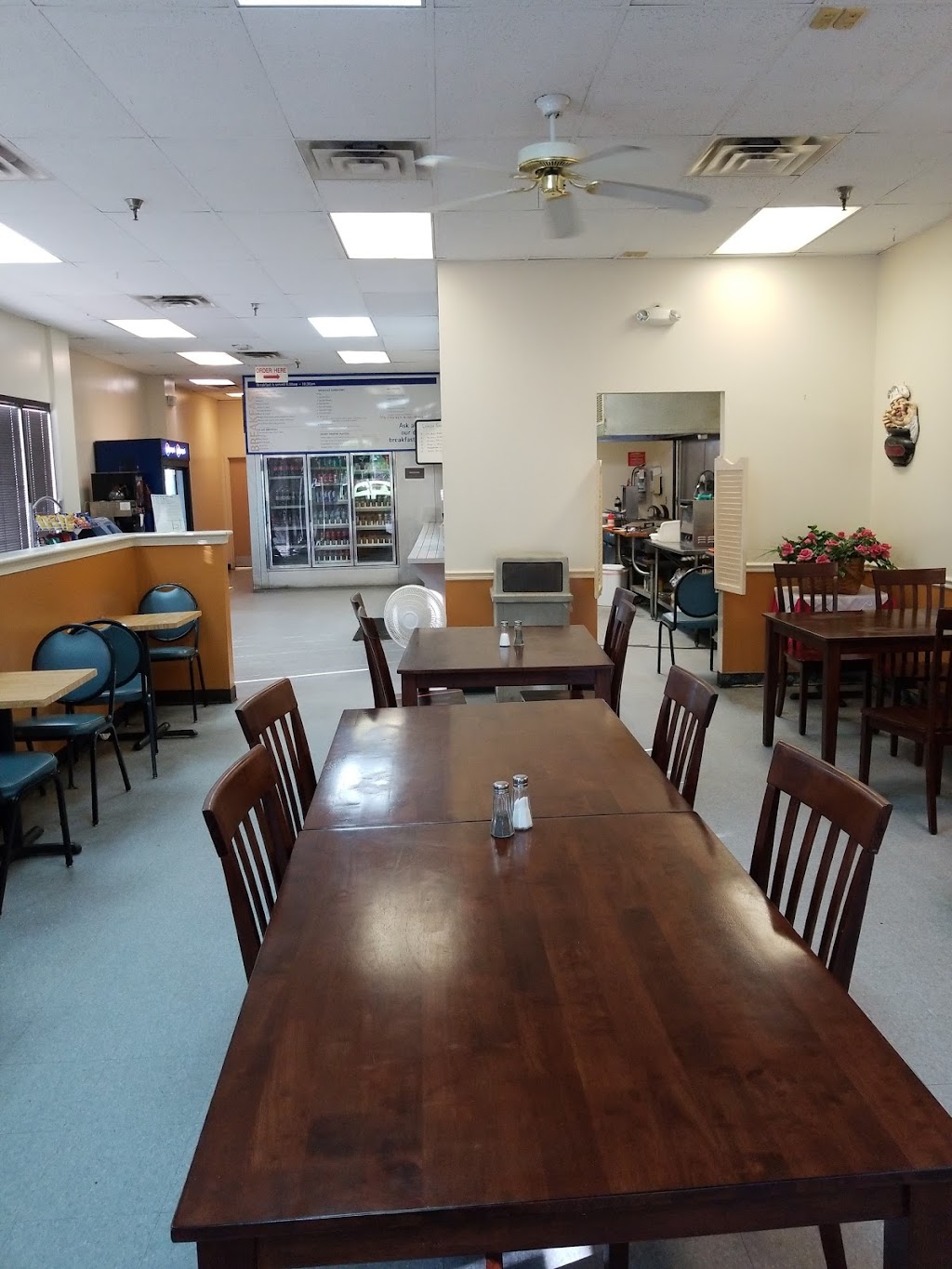 Lafayette Deli and Caterers | restaurant | 4230 Lafayette Center Dr Q, Chantilly, VA 20151, USA | 7032225959 OR +1 703-222-5959