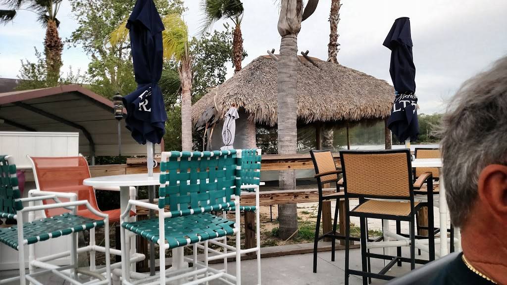 Seagrass Resort | restaurant | 10386 W Halls River Rd, Homosassa, FL 34448, USA | 3525036808 OR +1 352-503-6808