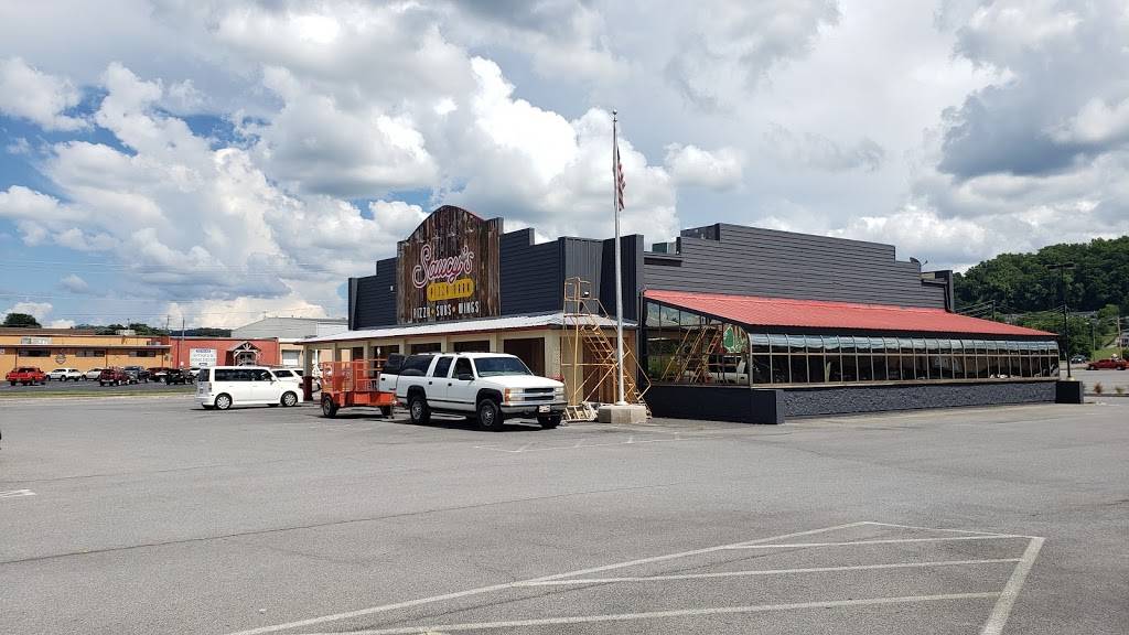 Saucys Pizza Barn | restaurant | 101 Hudson Dr, Elizabethton, TN 37643, USA | 4235183777 OR +1 423-518-3777