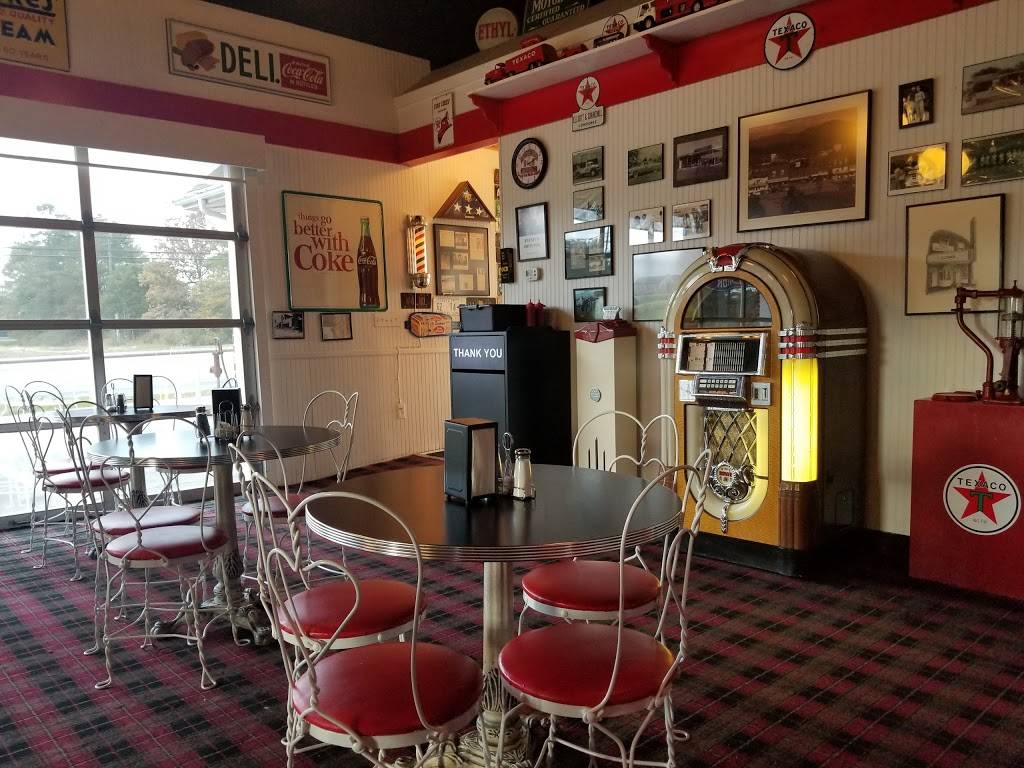 Creme Hut | restaurant | 800 S 3rd Ave, Chatsworth, GA 30705, USA | 7066955411 OR +1 706-695-5411