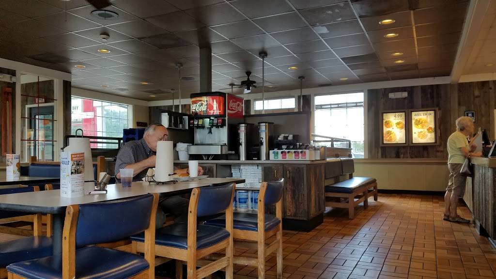 Captain Ds | restaurant | 114 Kanawha Blvd E, Charleston, WV 25301, USA | 3043425956 OR +1 304-342-5956