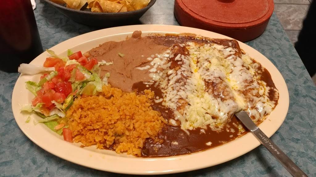 El Torreon Full Bar Restaurant | restaurant | 1505 Culebra Rd, San Antonio, TX 78201, USA | 2107360756 OR +1 210-736-0756