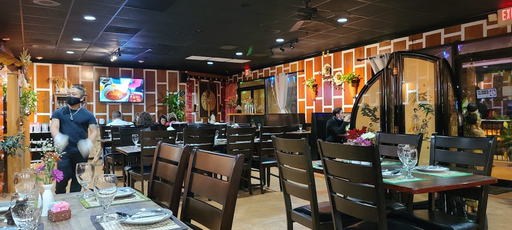 Tup Tim Thai cuisine | restaurant | 250 Golden Isles Plaza, Brunswick, GA 31520, USA | 9122758013 OR +1 912-275-8013