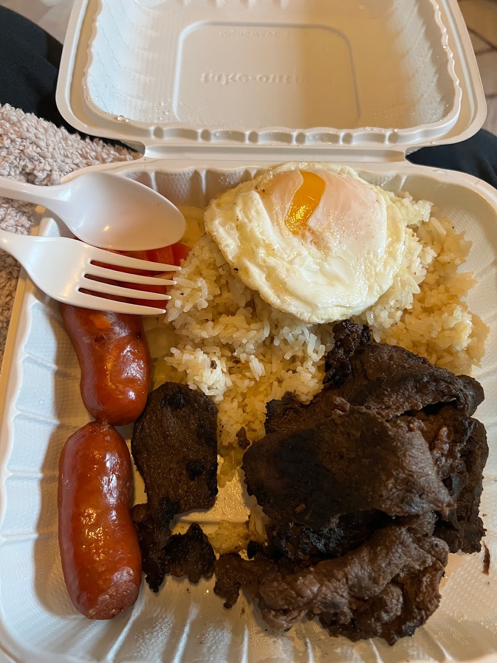 Mabuhay Grill | restaurant | 2813 Whipple Rd, Union City, CA 94587, USA | 5109529035 OR +1 510-952-9035