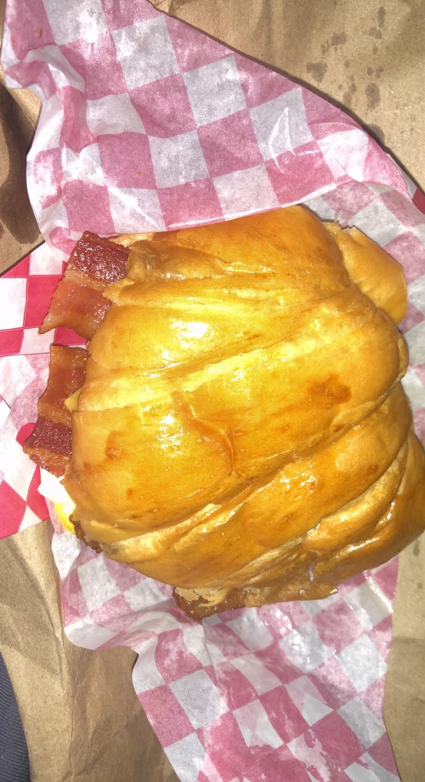 Shipley Do-Nuts | cafe | 612 N St Louis, Batesville, AR 72501, USA | 5013268450 OR +1 501-326-8450