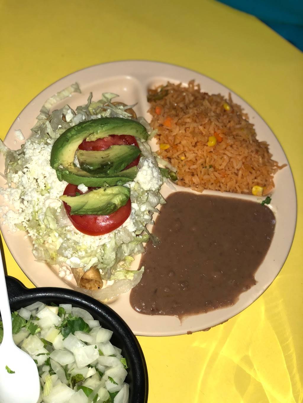 La Casita | restaurant | 101 W Shell Point Rd, Ruskin, FL 33570, USA | 8136457054 OR +1 813-645-7054