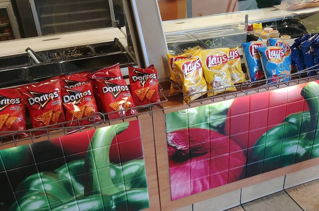 Subway | restaurant | 2575 E, FL-50, Clermont, FL 34711, USA | 3522426037 OR +1 352-242-6037