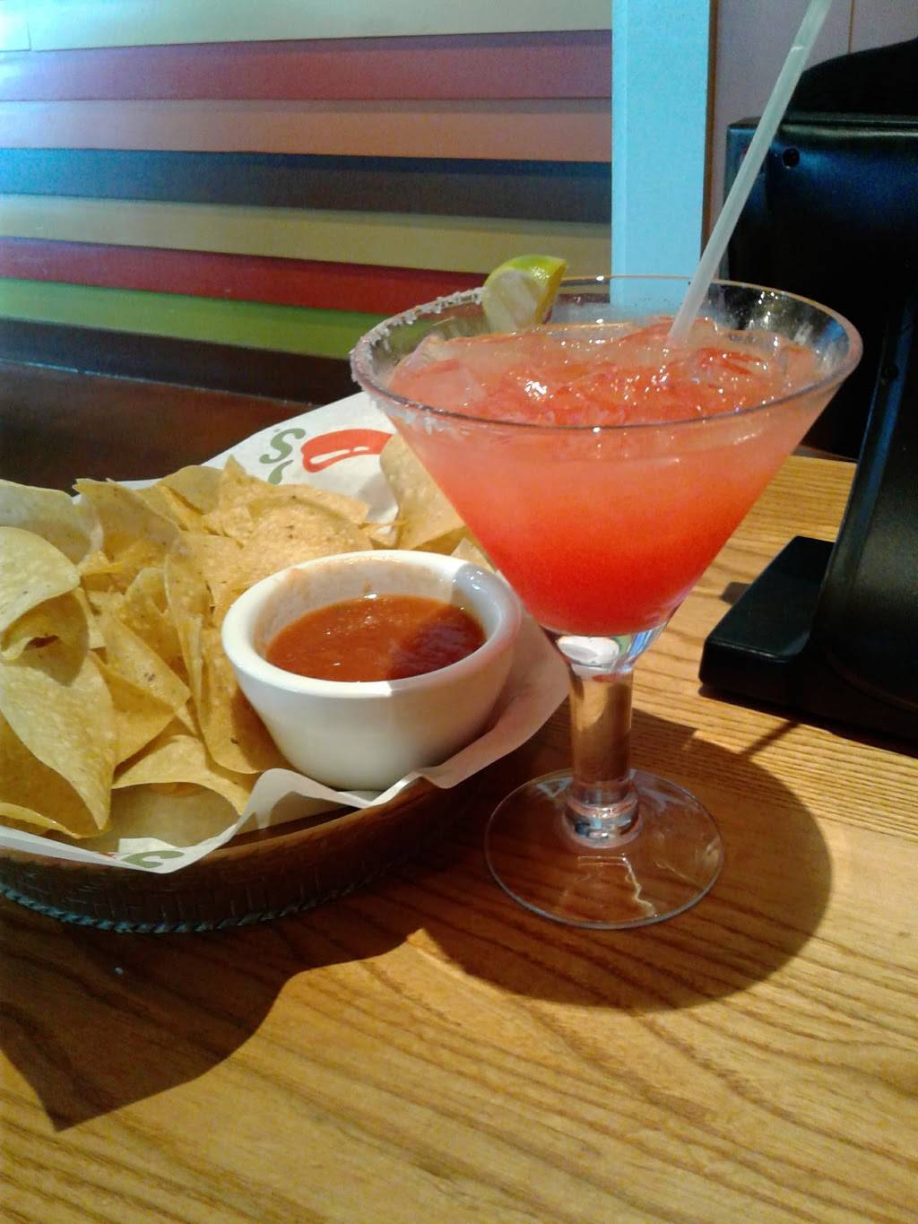 Chilis Grill & Bar | meal takeaway | 2030 W Grant Line Rd, Tracy, CA 95377, USA | 2098350687 OR +1 209-835-0687