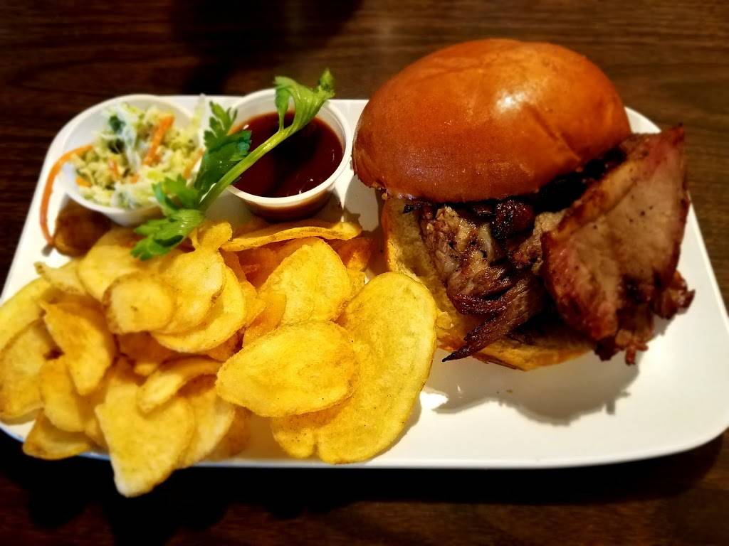 Leftys Barbecue | restaurant | 2064 Crain Hwy, Waldorf, MD 20601, USA | 3016383813 OR +1 301-638-3813