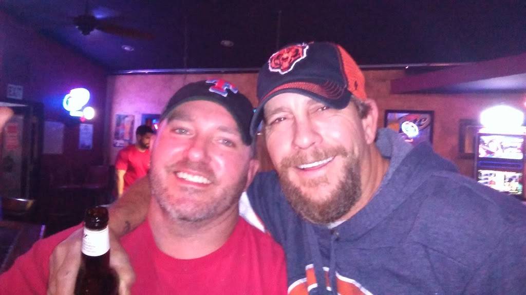 Redzone Sports Bar & Grill Llc | restaurant | 13510 IL-37, Marion, IL 62959, USA | 6189833066 OR +1 618-983-3066